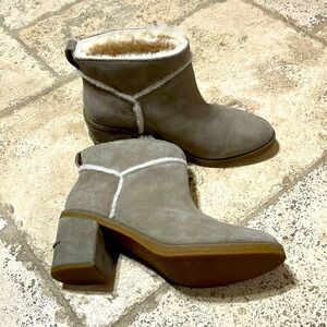 Ugg Kasen Bootie Size 10